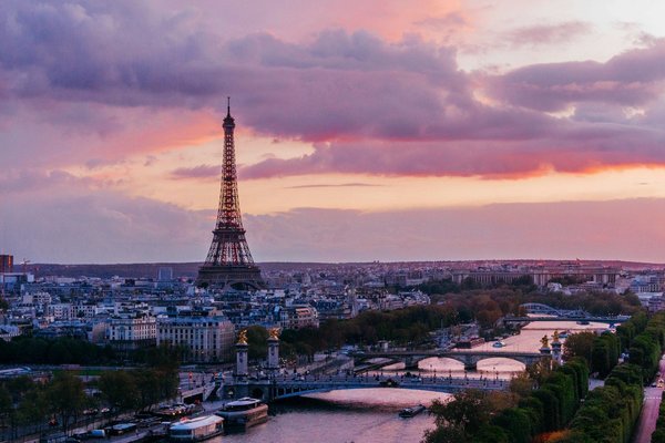 Explore paris: your personalized travel planner with private tours